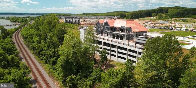 2416 GLOUSTER POINTE DR, Dumfries, VA 22026