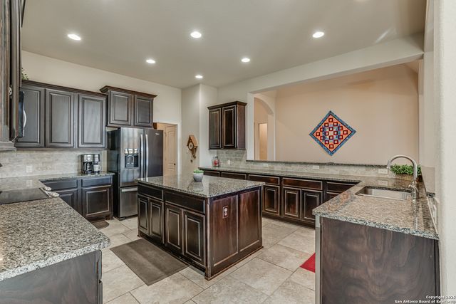 2160 MILL VALLEY, Seguin, TX 78155