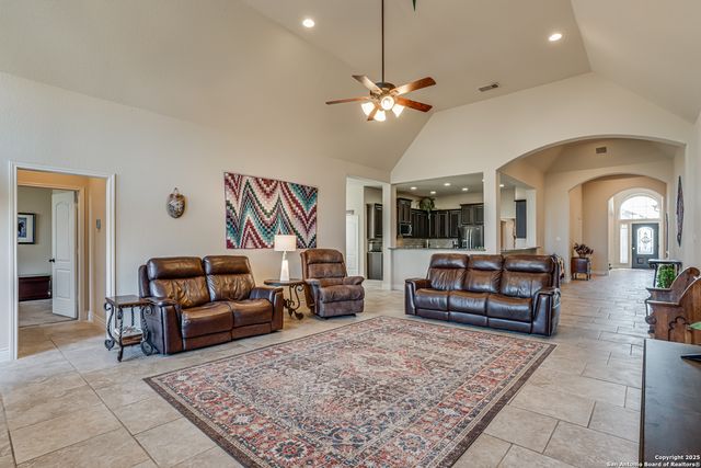 2160 MILL VALLEY, Seguin, TX 78155