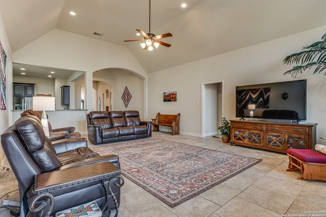 2160 MILL VALLEY, Seguin, TX 78155