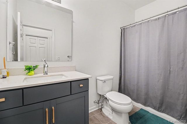 20847 Calabrese Drive, South Lyon, MI 48178