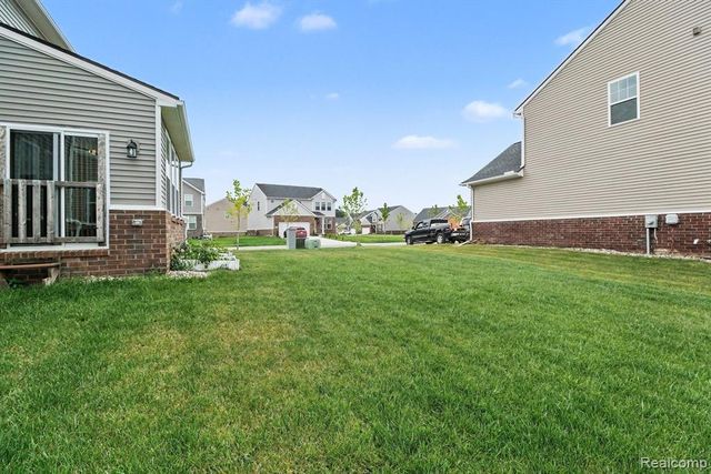 20847 Calabrese Drive, South Lyon, MI 48178