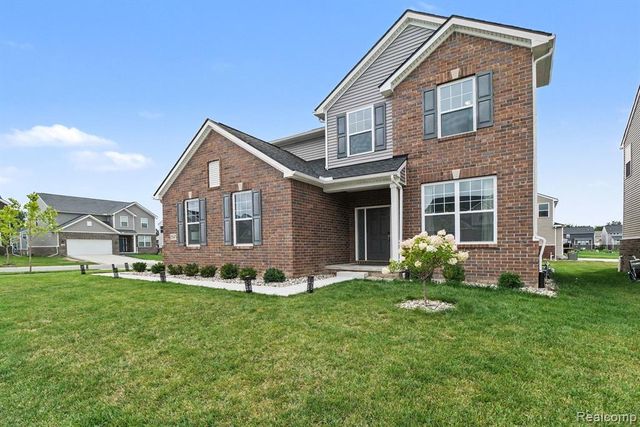 20847 Calabrese Drive, South Lyon, MI 48178