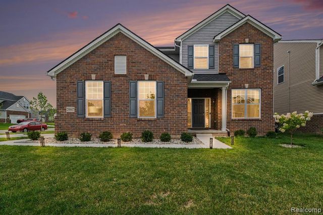 20847 Calabrese Drive, South Lyon, MI 48178
