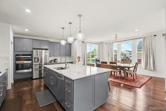 20847 Calabrese Drive, South Lyon, MI 48178