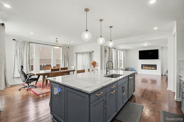 20847 Calabrese Drive, South Lyon, MI 48178