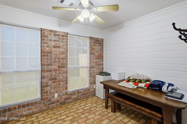 72 Lamplighter Road, Pearl, MS 39208