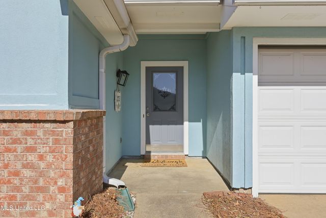 72 Lamplighter Road, Pearl, MS 39208