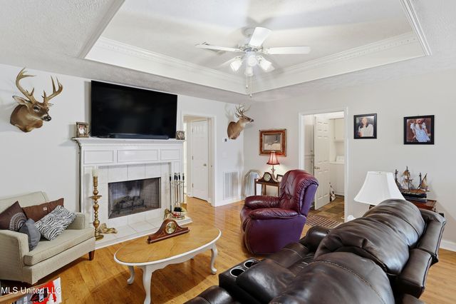 72 Lamplighter Road, Pearl, MS 39208