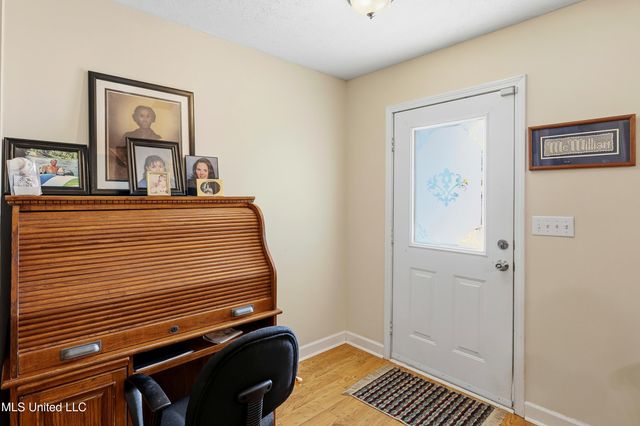 72 Lamplighter Road, Pearl, MS 39208