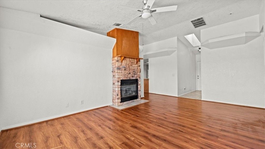 Image 11 of property listing at 14071 Quinnault Road, Apple Valley, CA 92307