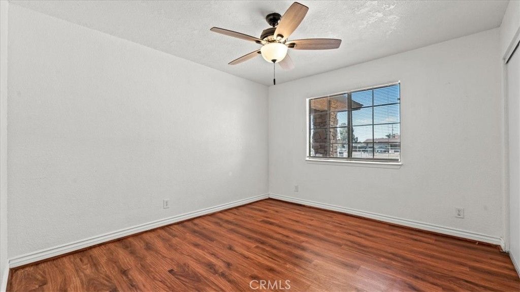 Image 24 of property listing at 14071 Quinnault Road, Apple Valley, CA 92307