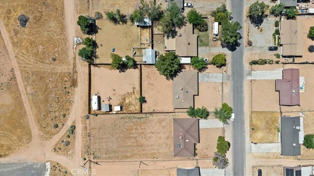 Image 38 of property listing at 14071 Quinnault Road, Apple Valley, CA 92307