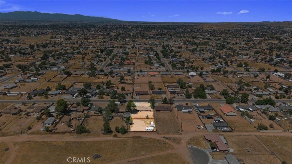 Image 41 of property listing at 14071 Quinnault Road, Apple Valley, CA 92307