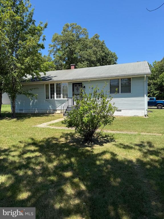 Image 1 of property listing at 23955 HOLLYWOOD RD, Hollywood, MD 20636