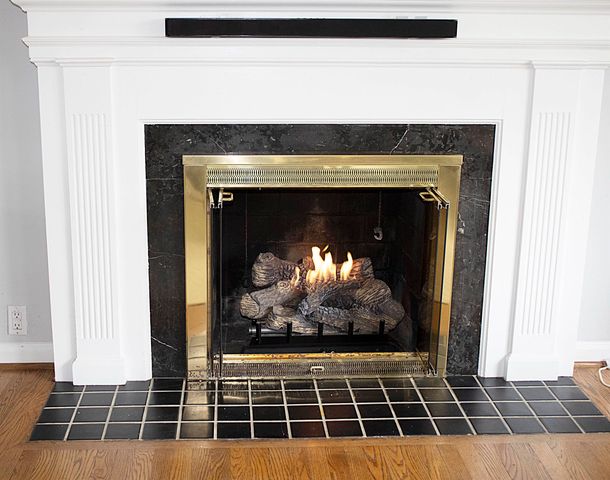 1440 Vernier Road, Grosse Pointe Woods, MI 48236