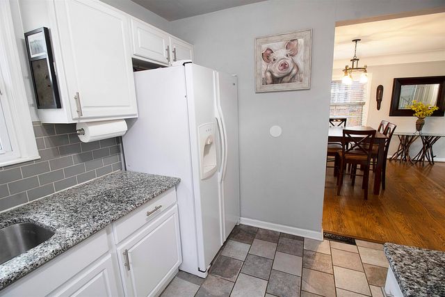 1440 Vernier Road, Grosse Pointe Woods, MI 48236