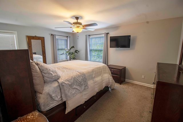 1440 Vernier Road, Grosse Pointe Woods, MI 48236