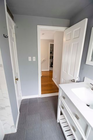 1440 Vernier Road, Grosse Pointe Woods, MI 48236