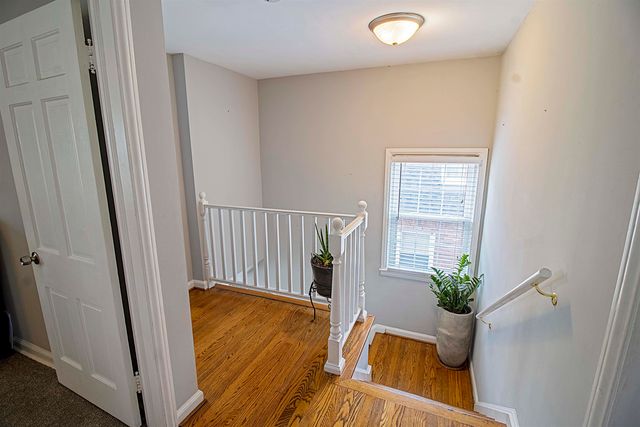 1440 Vernier Road, Grosse Pointe Woods, MI 48236