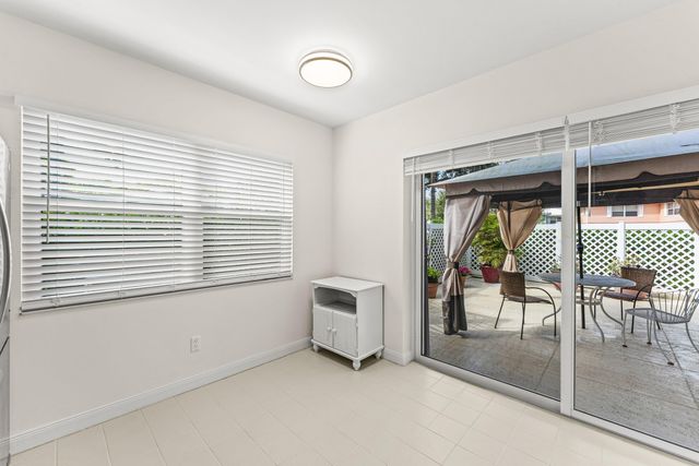 3136 Kingston Court, West Palm Beach, FL 33409