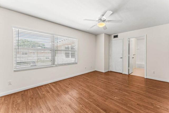 3136 Kingston Court, West Palm Beach, FL 33409