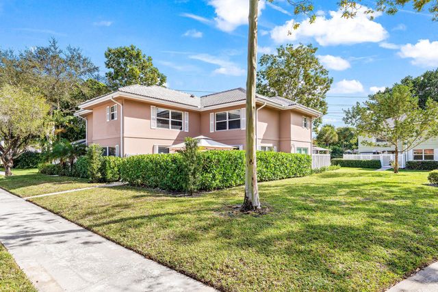 3136 Kingston Court, West Palm Beach, FL 33409
