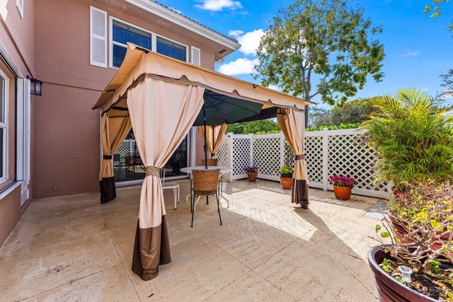 3136 Kingston Court, West Palm Beach, FL 33409