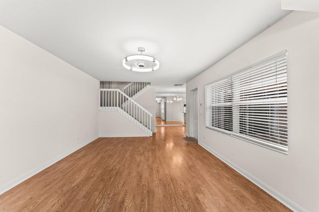 3136 Kingston Court, West Palm Beach, FL 33409