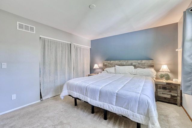1960 Dixie DRIVE, Waukesha, WI 53189