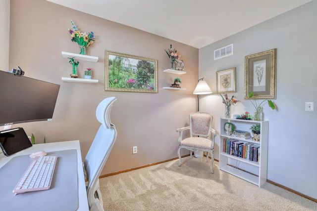 1960 Dixie DRIVE, Waukesha, WI 53189