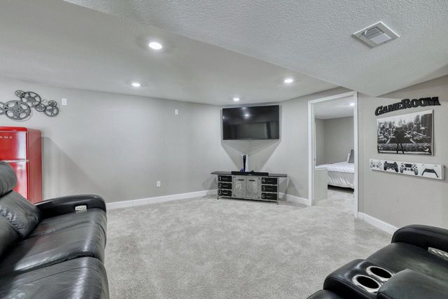 1960 Dixie DRIVE, Waukesha, WI 53189