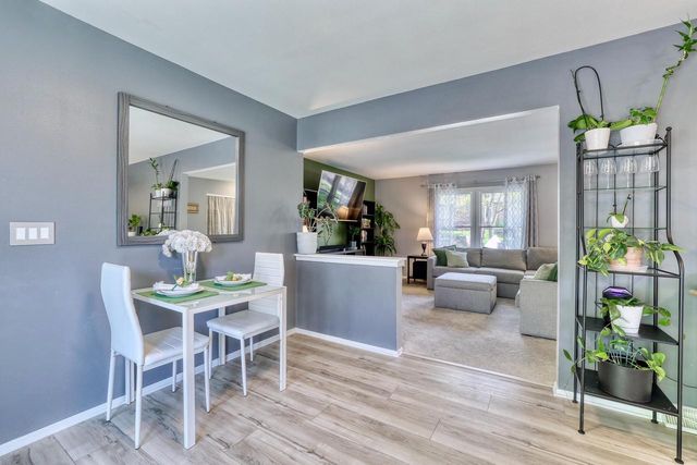 1960 Dixie DRIVE, Waukesha, WI 53189