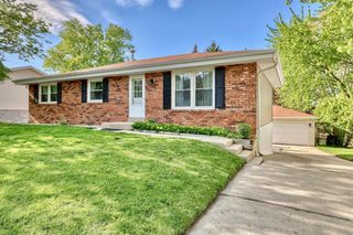 1960 Dixie DRIVE, Waukesha, WI 53189