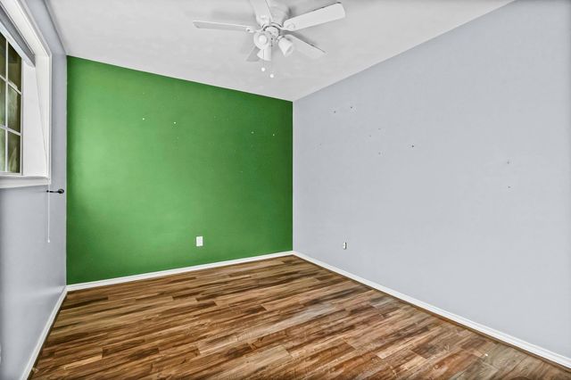 6 Lost Forest, Trinity, TX 75862