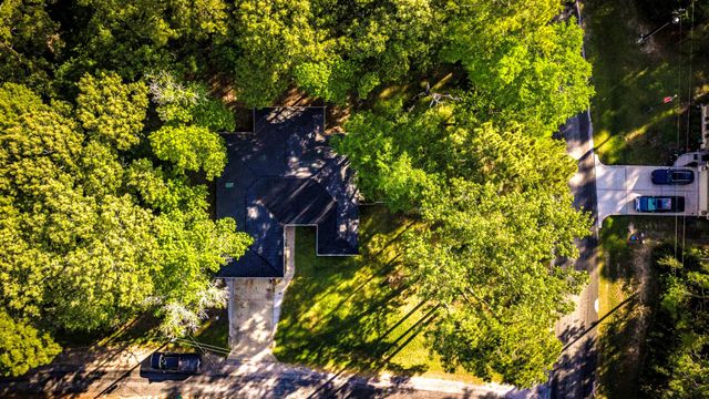 6 Lost Forest, Trinity, TX 75862