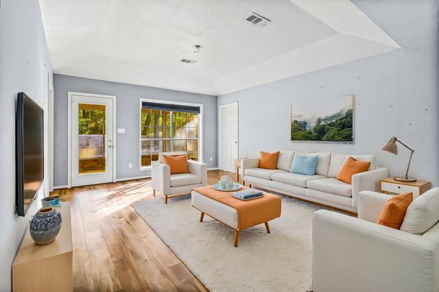 6 Lost Forest, Trinity, TX 75862