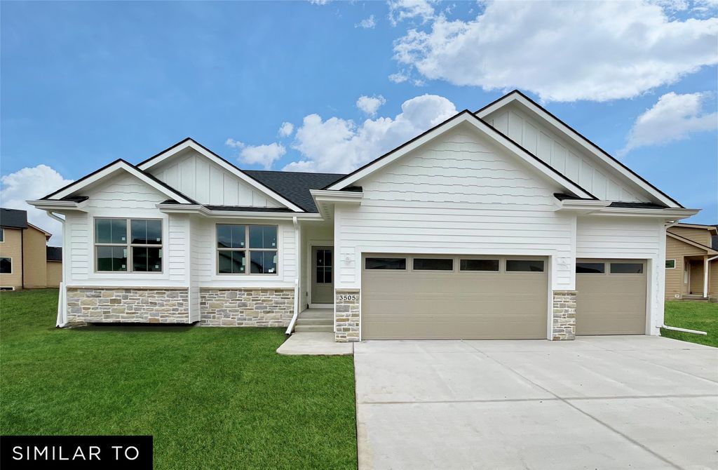 1245 SW 18th Court, Grimes, IA 50111