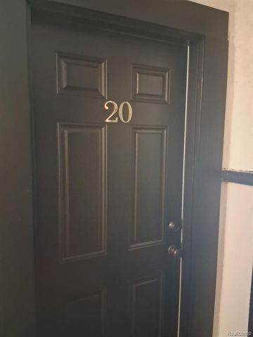 7536 Dunedin Street 20, Detroit, MI 48206