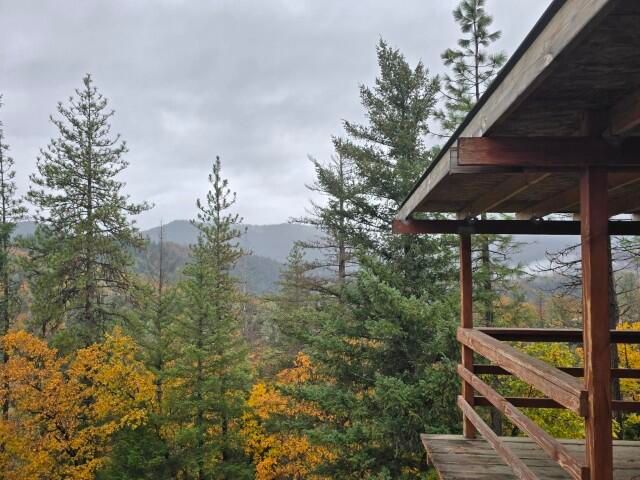 113 Top Of The Grade Road, Douglas City, CA 96024