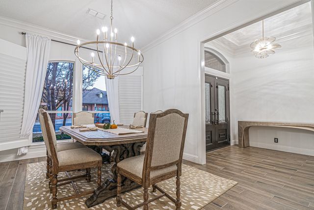 2009 Brentwood Dr, Midland, TX 79707