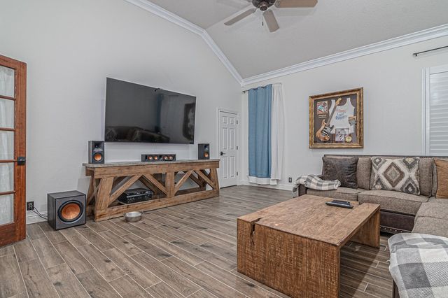 2009 Brentwood Dr, Midland, TX 79707