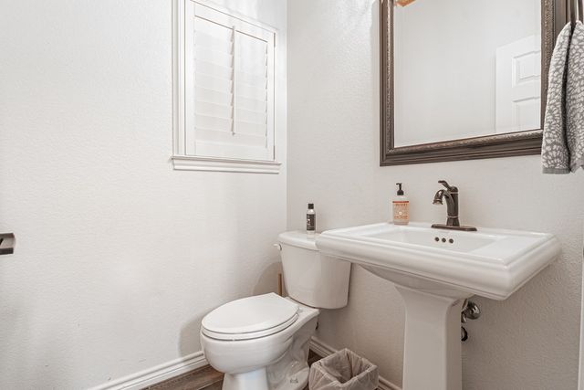 2009 Brentwood Dr, Midland, TX 79707