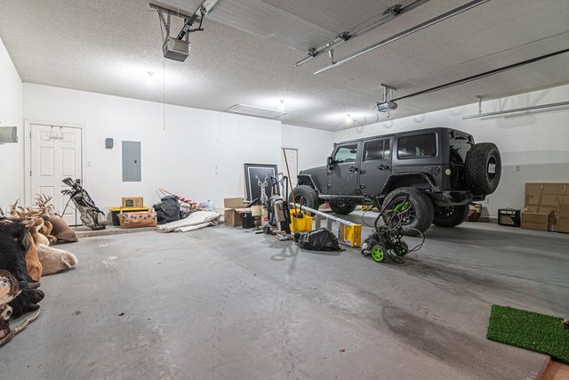 2009 Brentwood Dr, Midland, TX 79707