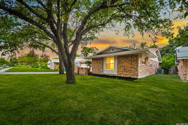 3219 Quakertown Dr, San Antonio, TX 78230