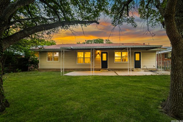 3219 Quakertown Dr, San Antonio, TX 78230