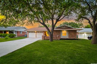 3219 Quakertown Dr, San Antonio, TX 78230