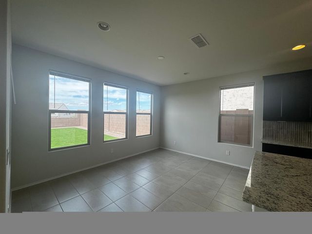 7053 W Oberlin Way, Peoria, AZ 85383