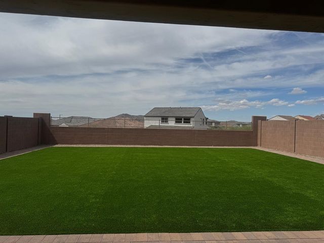 7053 W Oberlin Way, Peoria, AZ 85383