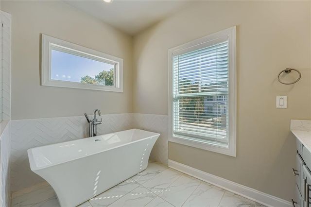1119 Bennett Creek Overlook, Suwanee, GA 30024